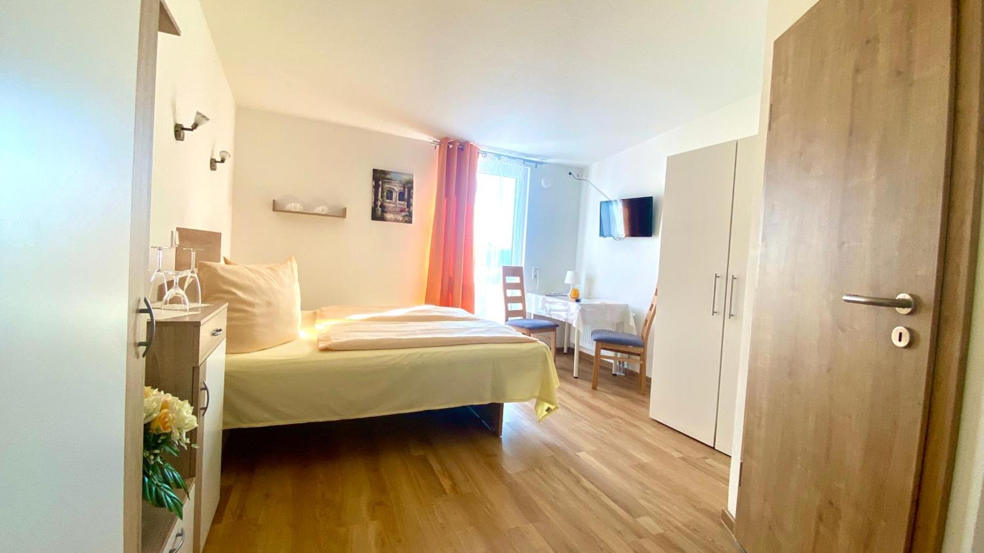 I-Motel Obertshausen Dış mekan fotoğraf