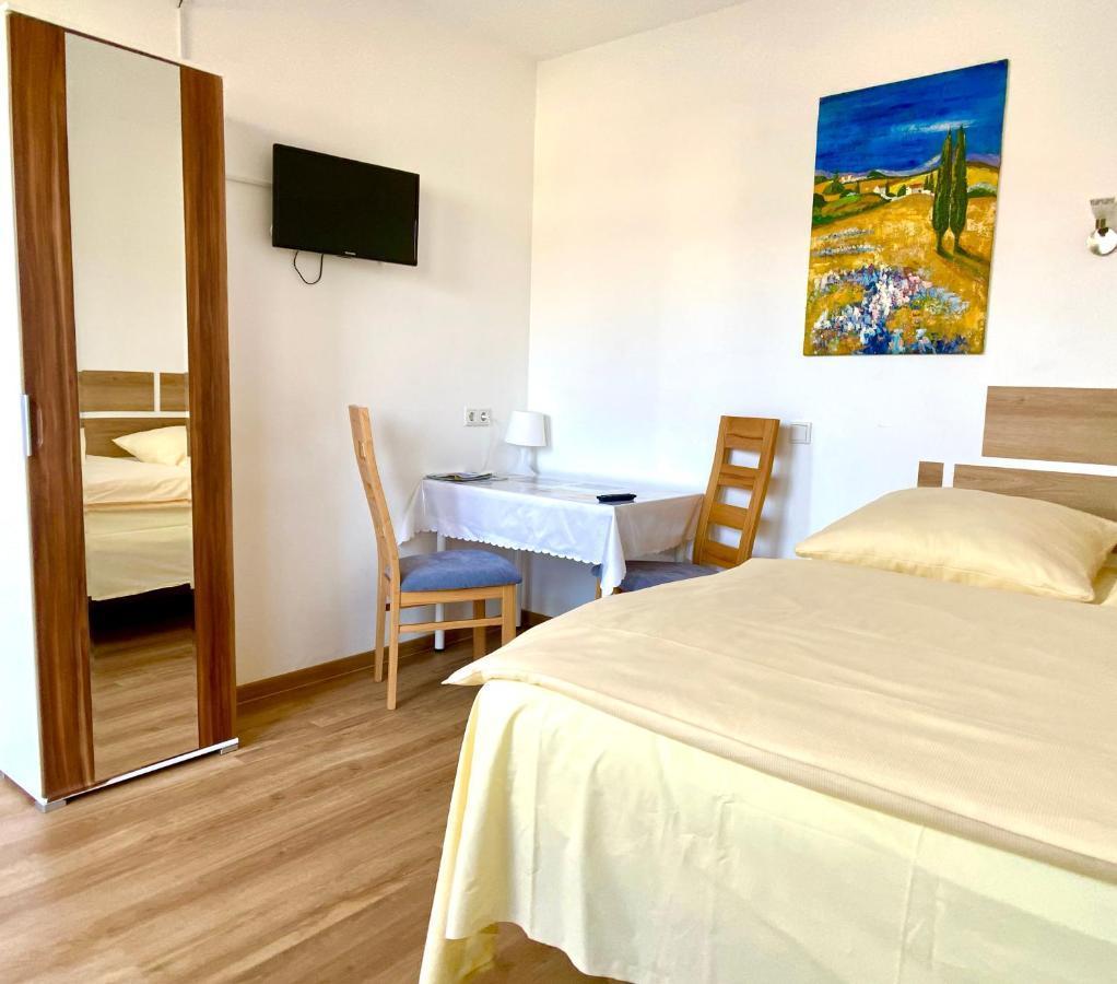 I-Motel Obertshausen Dış mekan fotoğraf