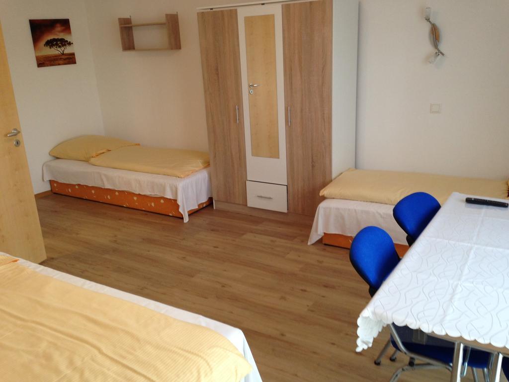 I-Motel Obertshausen Dış mekan fotoğraf