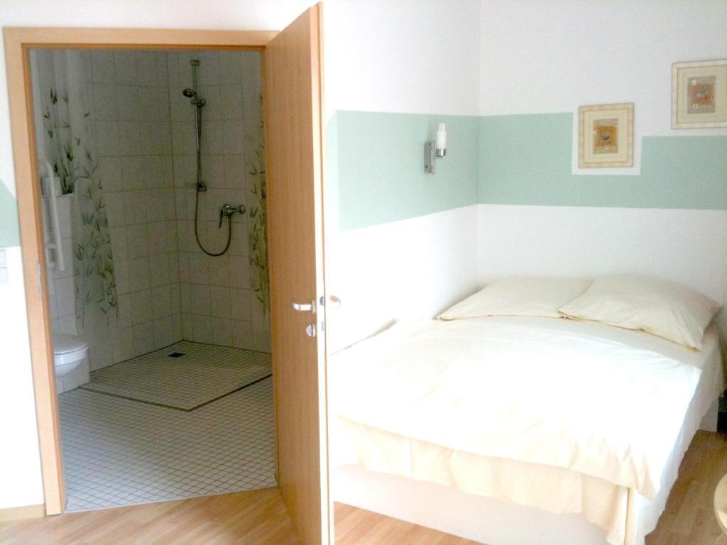I-Motel Obertshausen Oda fotoğraf