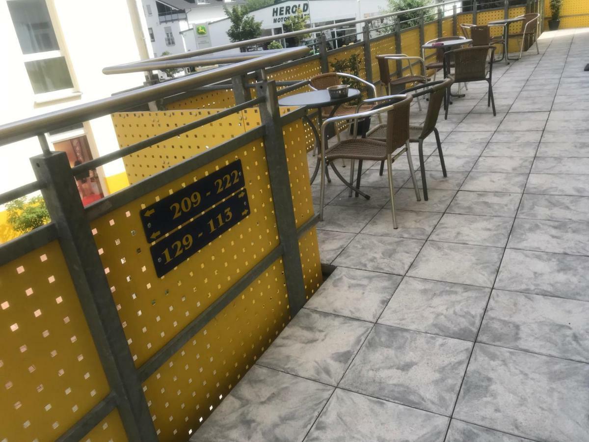I-Motel Obertshausen Dış mekan fotoğraf